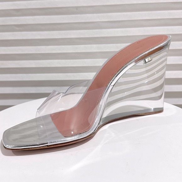 🌹 AMINA MUADDI🌹 Lupita Glass Wedge Sandal Size: 40 - Picture 4 of 16